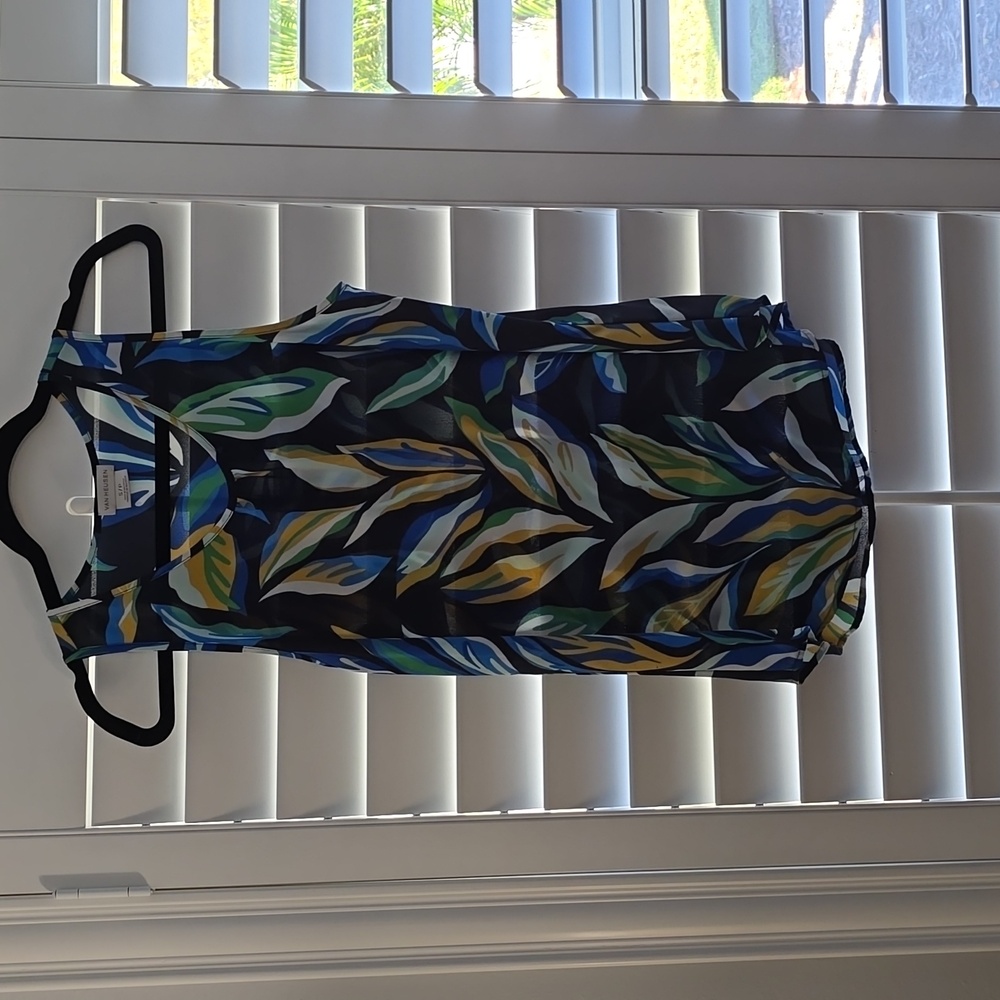 Van Heusen, size small, multicolor tank